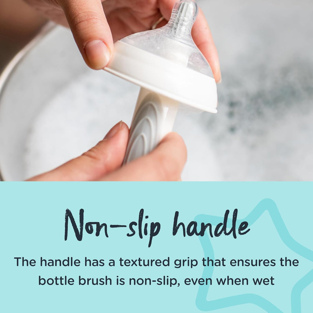 Tommee Tippee  2-in-1 Closer to Nature Feeding Bottle & Teat Cleaning Brush Age- Newborn & Above