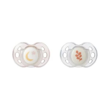 Tommee Tippee Glow in the Dark Night Time Orthodontic Soother Age- 18-36 Months